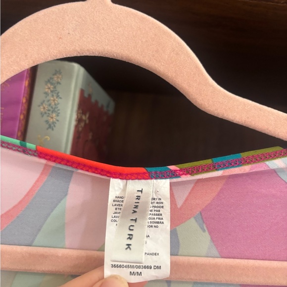 TRINA TURK Women's Rainforest Drape Sleeve Tunic Swim Cover-up Swimsuit Medium - Picture 3 of 5